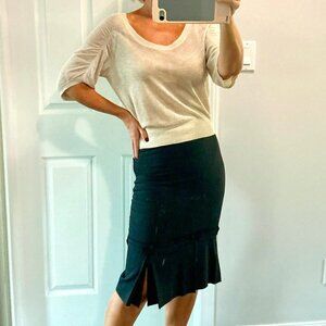 BEBE unique black pencil knee skirt with slits on hem size 2